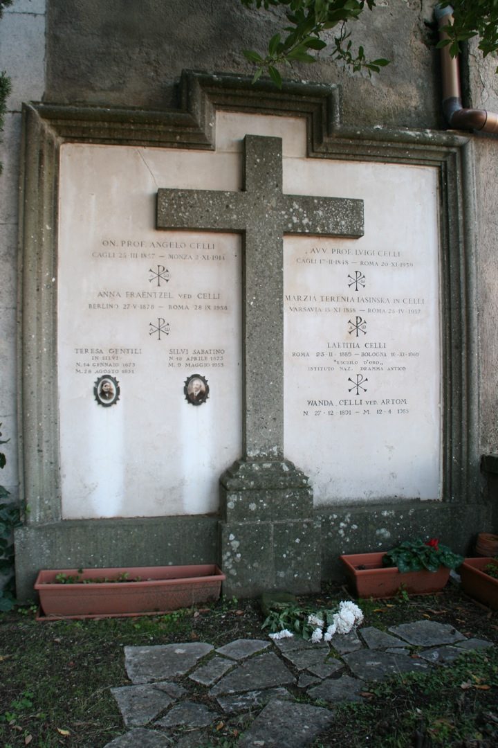 Celli's family commemorative tablet.jpg